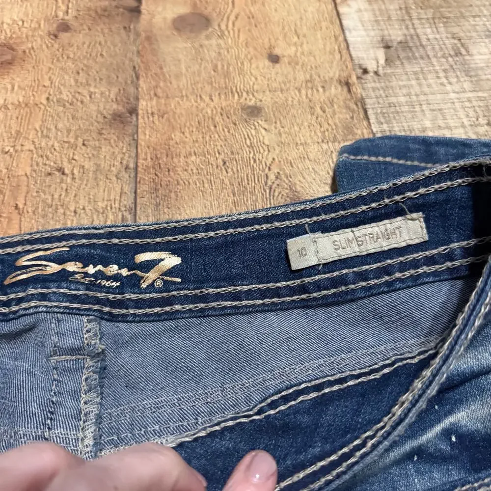 Seven7 Women's Medium Wash Denim Slim Straight Jeans Sz 10 Slight Distress